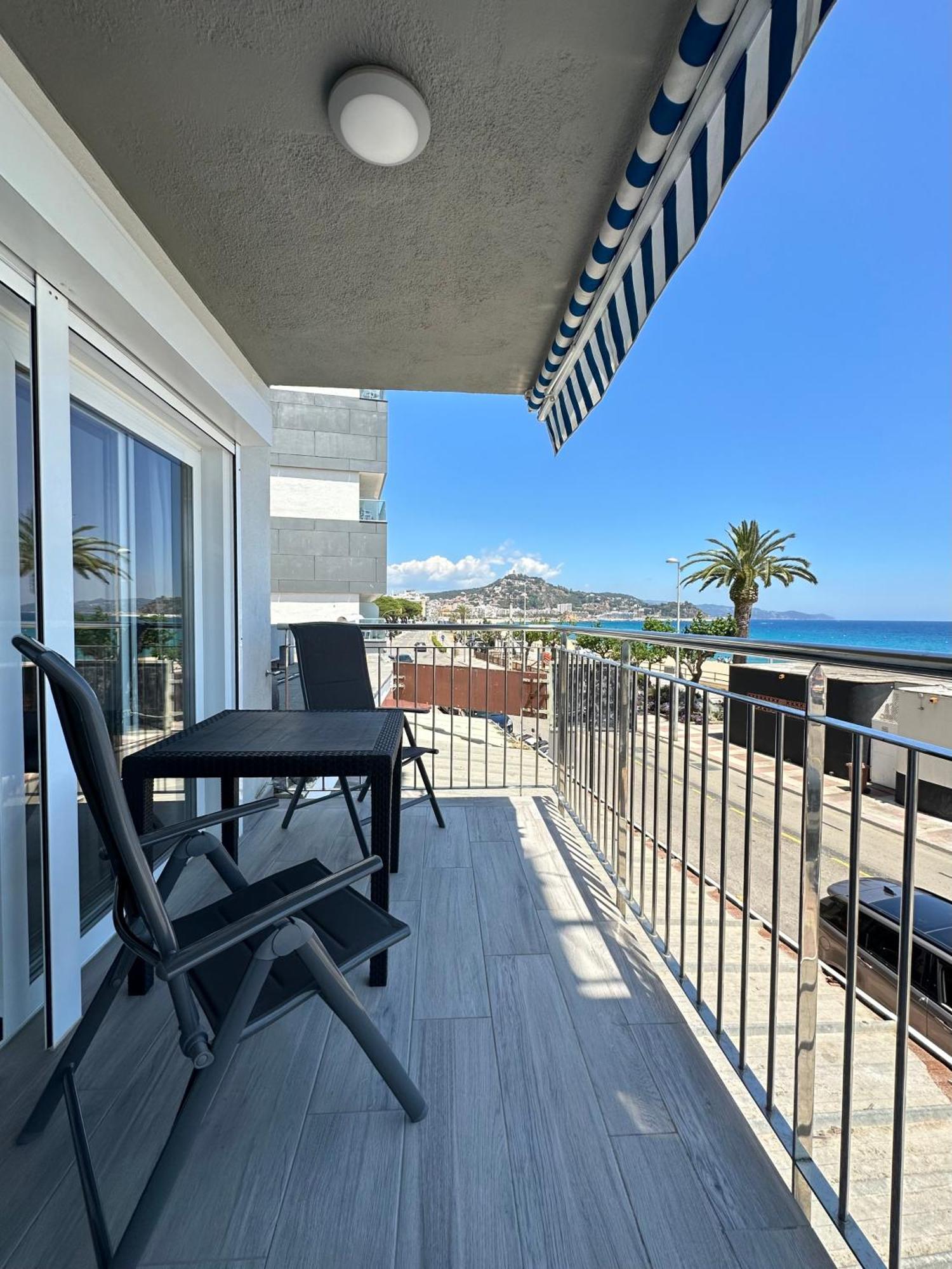 Estudio Con Impresionantes Vistas Al Mar Blanes Eksteriør bilde